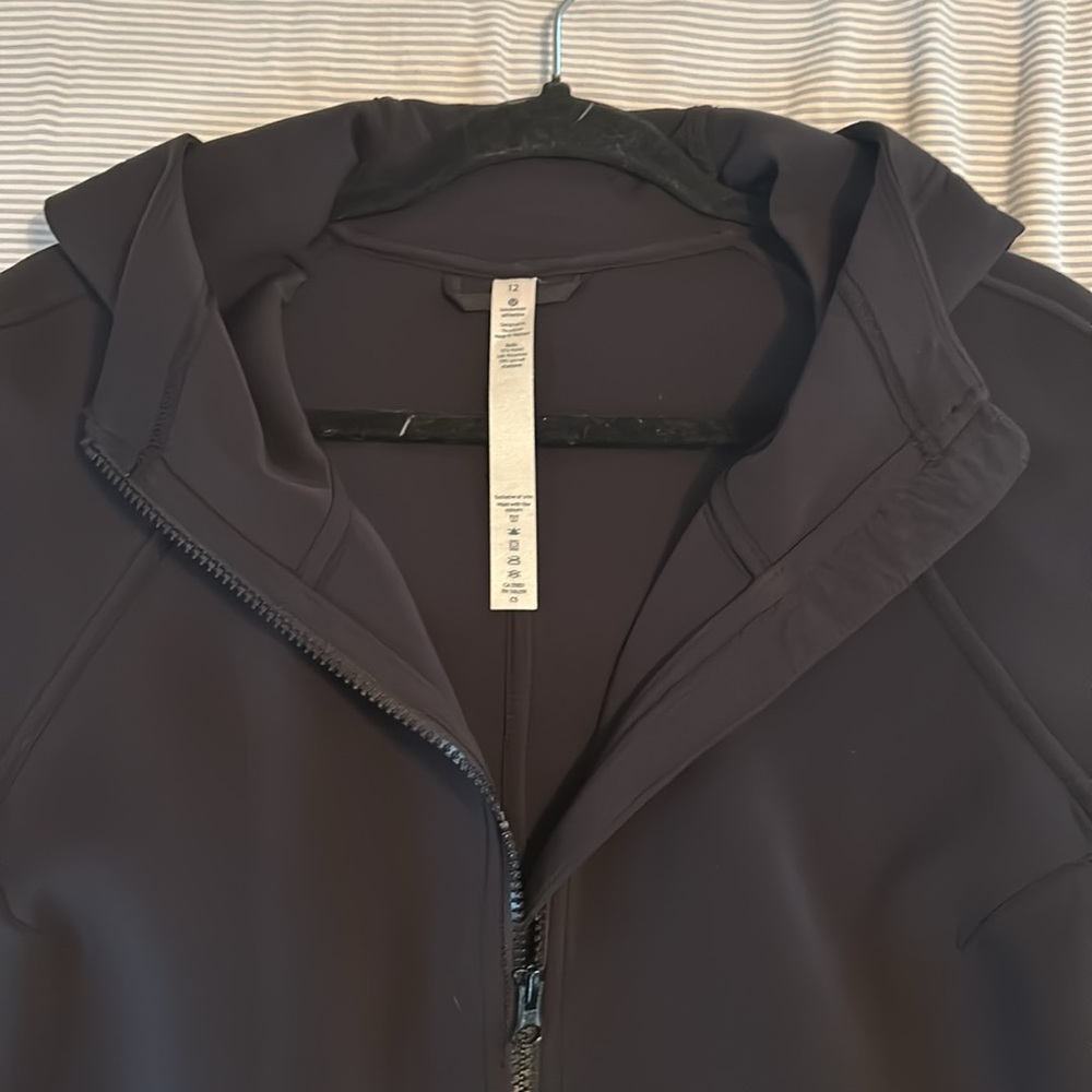 Lululemon Embrace the Space Jacket Hoodie Sz 12 Black Excellent Condition - Picture 9 of 16